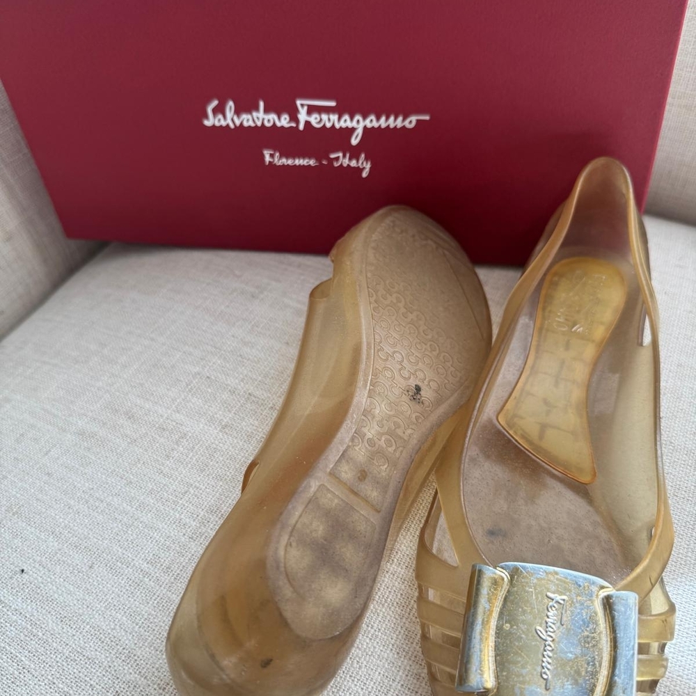 Salvatore Ferragamo Gold/transparent Flats - Picture 2 of 2